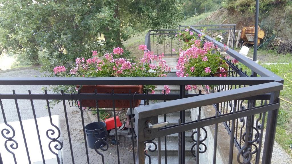 Ospitalita In Campagna Hotell Quiliano Eksteriør bilde